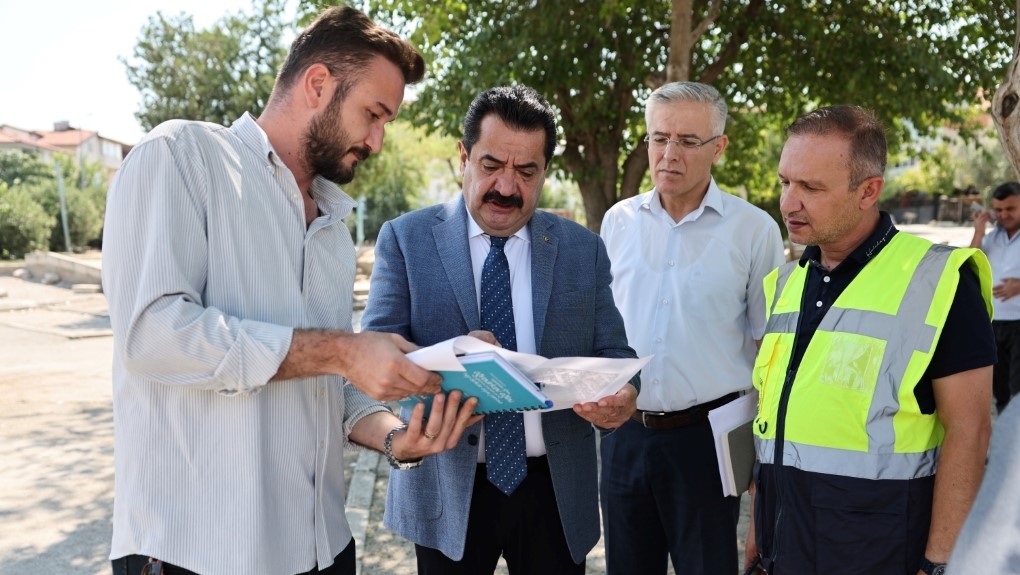 PAMUKKALE’DE PROJE MARATONU BAŞKAN ERTEMUR SAHADA DUR-DURAK BİLMİYOR