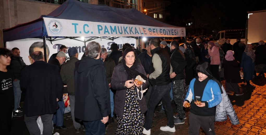 PAMUKKALE’DE RAMAZAN BEREKETİ MAHALLE MAHALLE YAYILIYOR