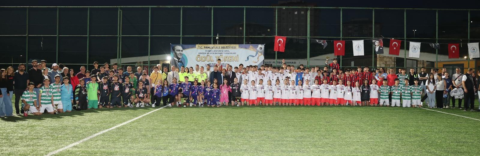 PAMUKKALE’DE 19 MAYIS COŞKUSU YEŞİL SAHALARDA TAÇLANDI 